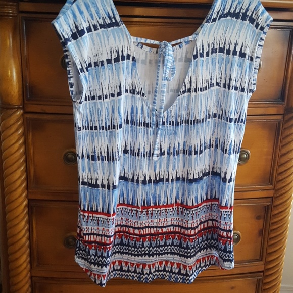 Cap sleeve Tee, longer in back, ties on upper back - Picture 2 of 4